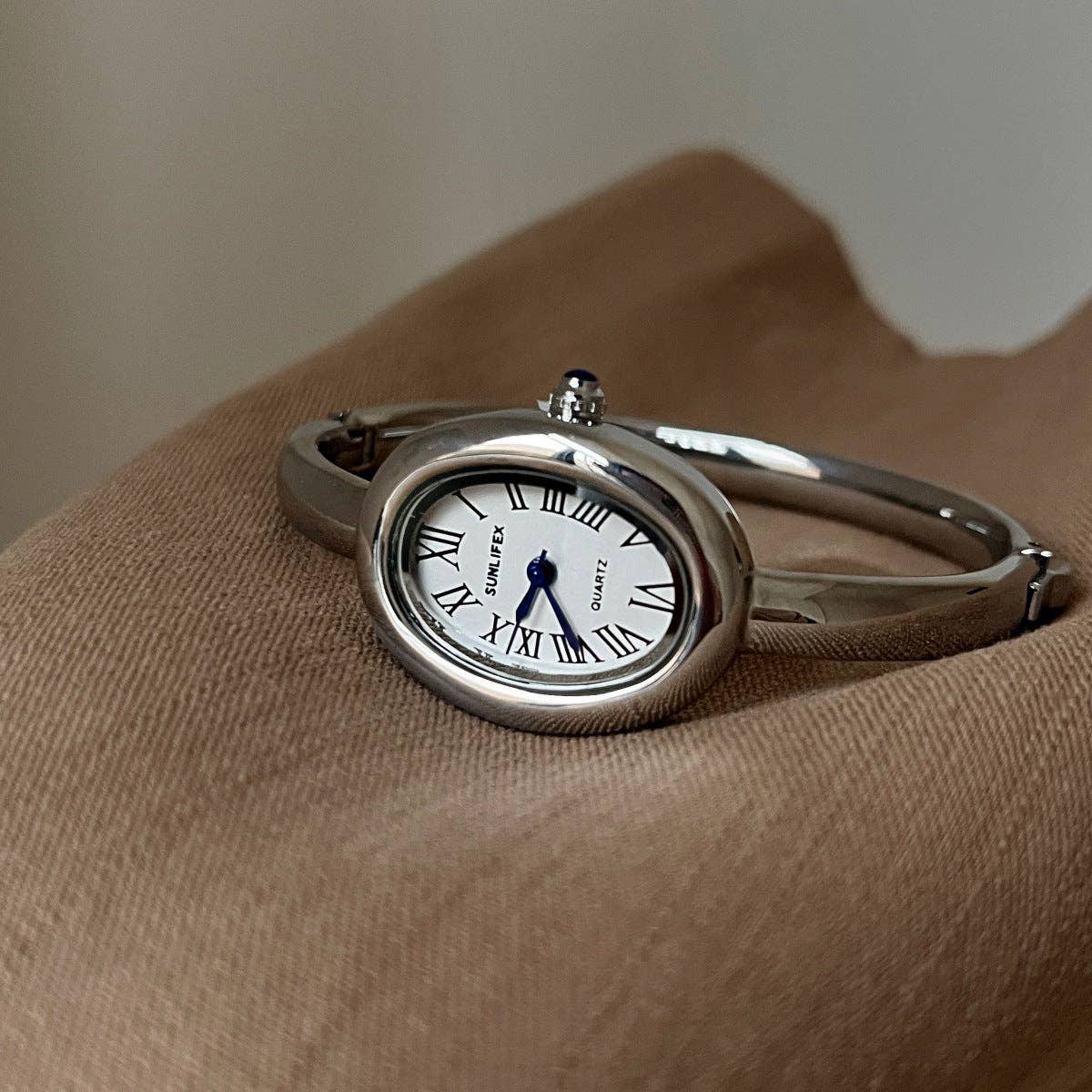Leah Oval Dial Gold Quartz Wrist Watch
