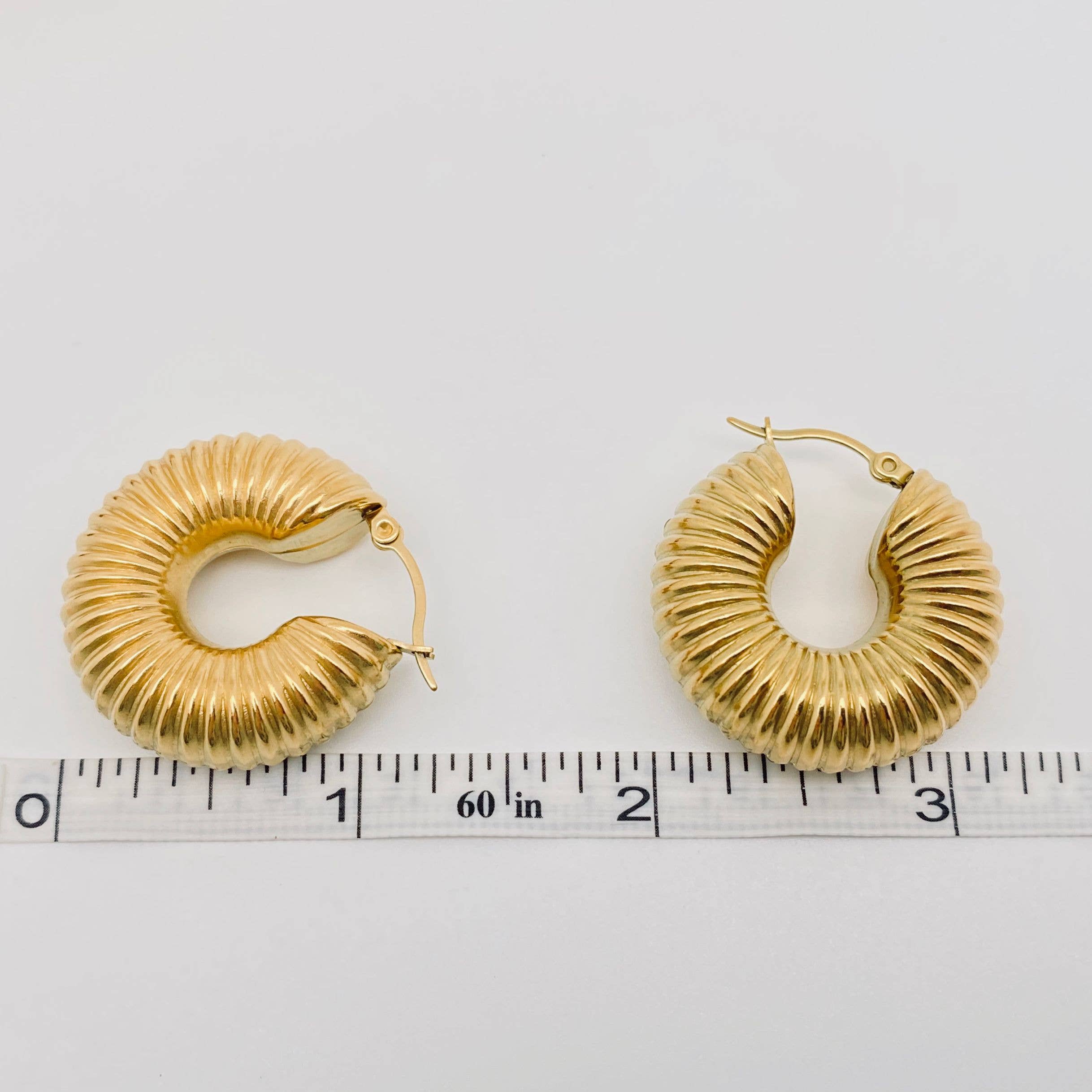 Thread Shape Hollow Stainless Steel Huggie Earrings - FGS