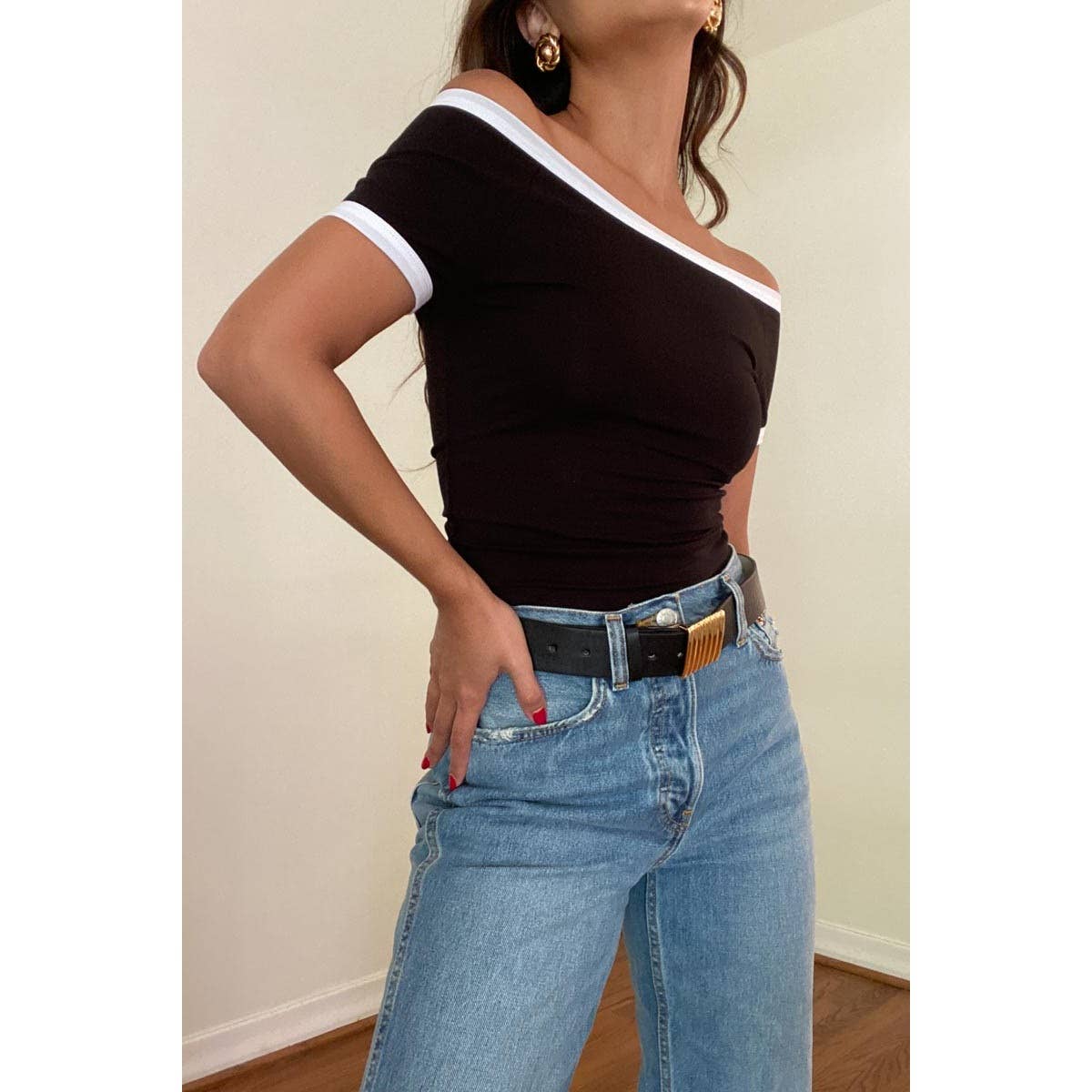 Sophia Off-Shoulder Crop Top