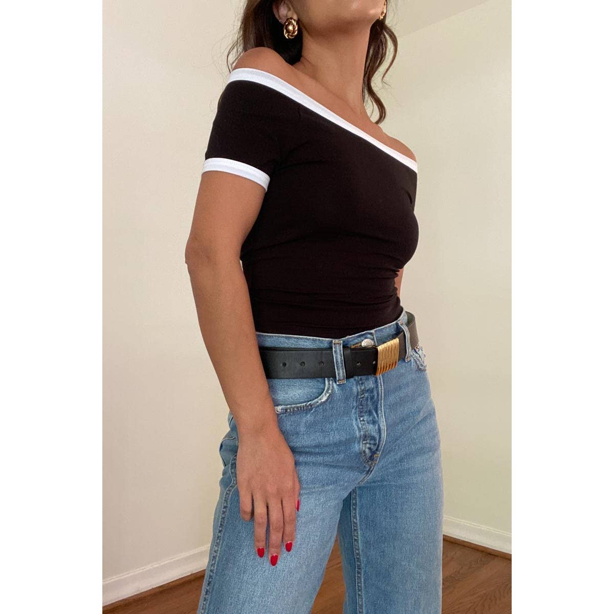 Sophia Off-Shoulder Crop Top